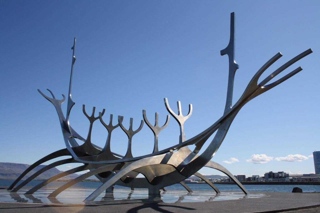 Monument boat Reykjavik