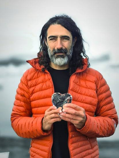 Emilio Mateo tour guide and Iceland expert